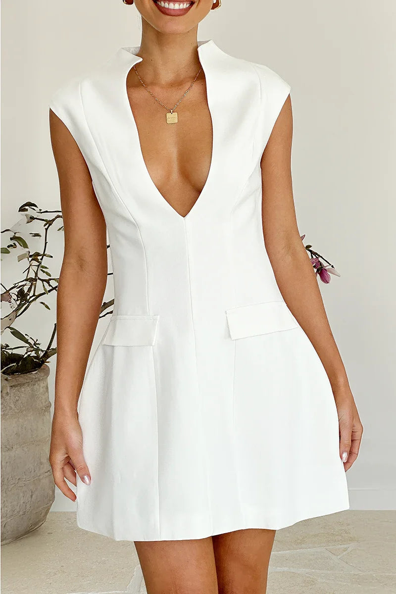 Well Tailored Dress with a Graceful Silhouette