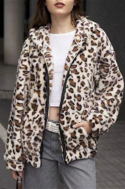 Beautifully Crafted Cardigan in a Classic Style