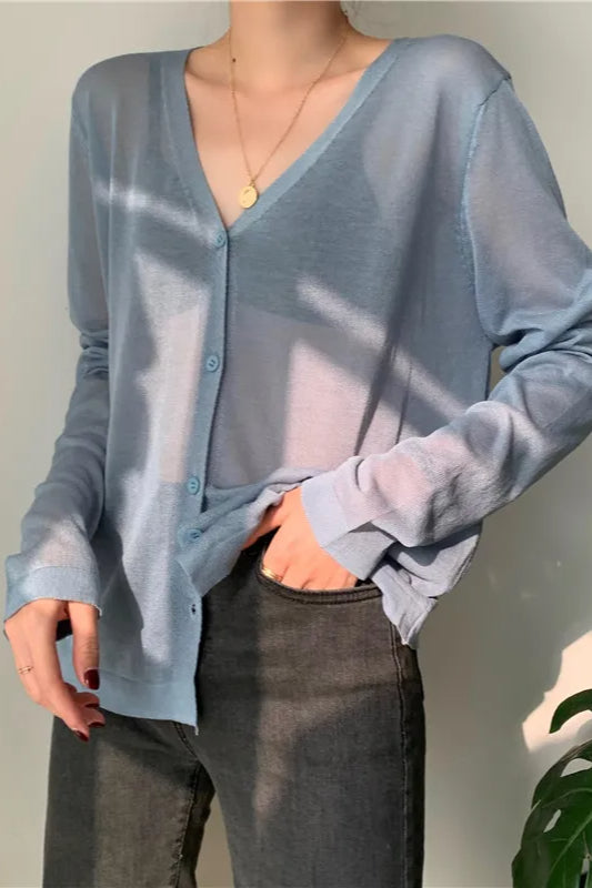 Well Tailored Cardigan with a Graceful Silhouette