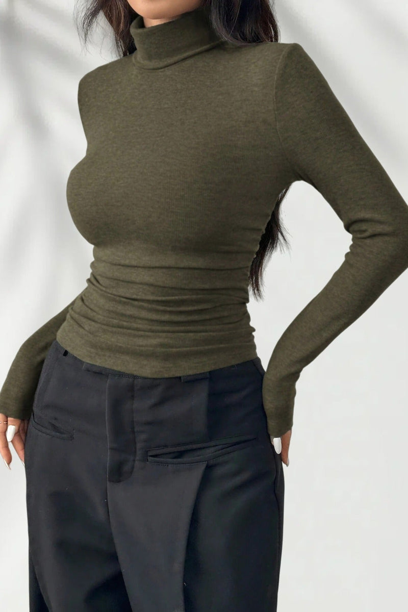Beautifully Finished Top in a Timeless Design