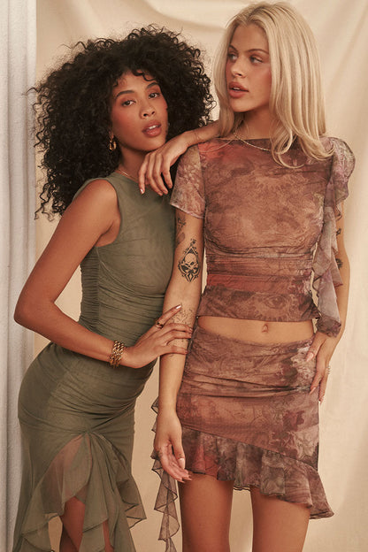 Beautifully Crafted Dress in a Classic Style