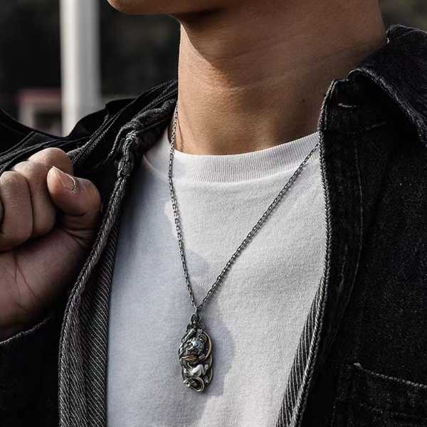 Beautifully Finished Garment in a Timeless Design