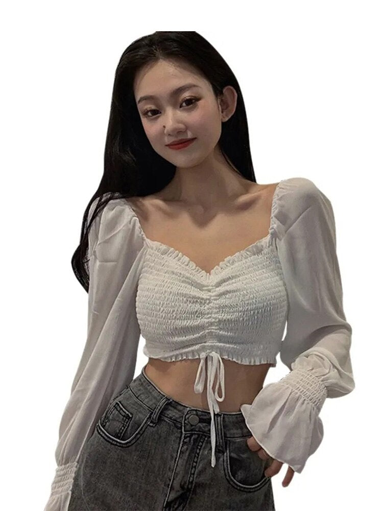 Classic Vintage Blouse with a Flattering Fit