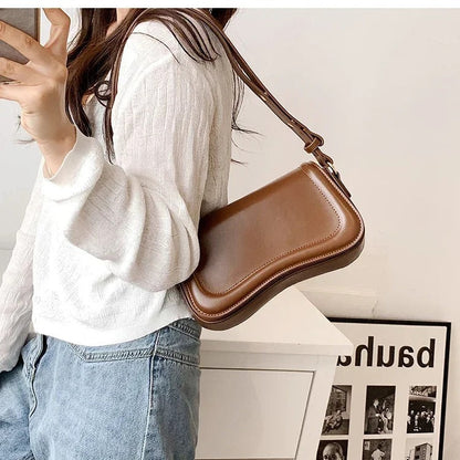 Elegantly Styled Bag for Everyday Wear