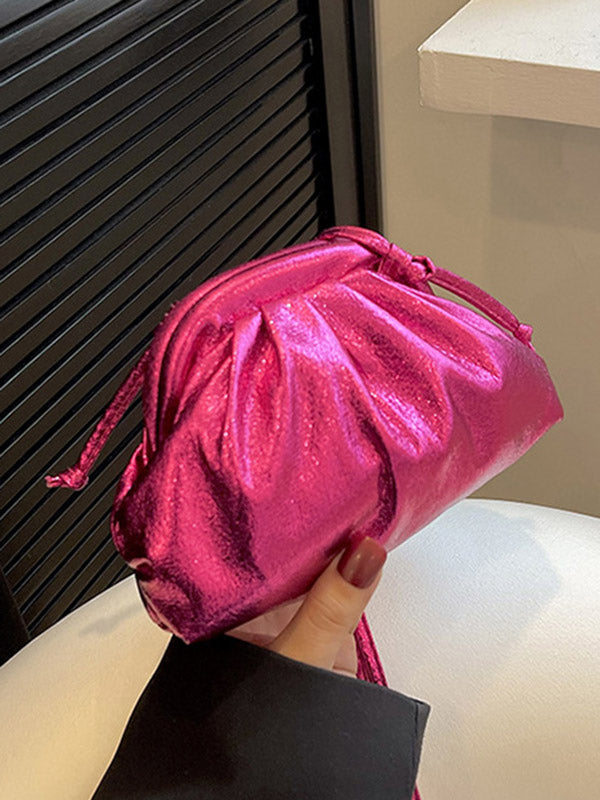 Well Tailored Bag with a Graceful Silhouette