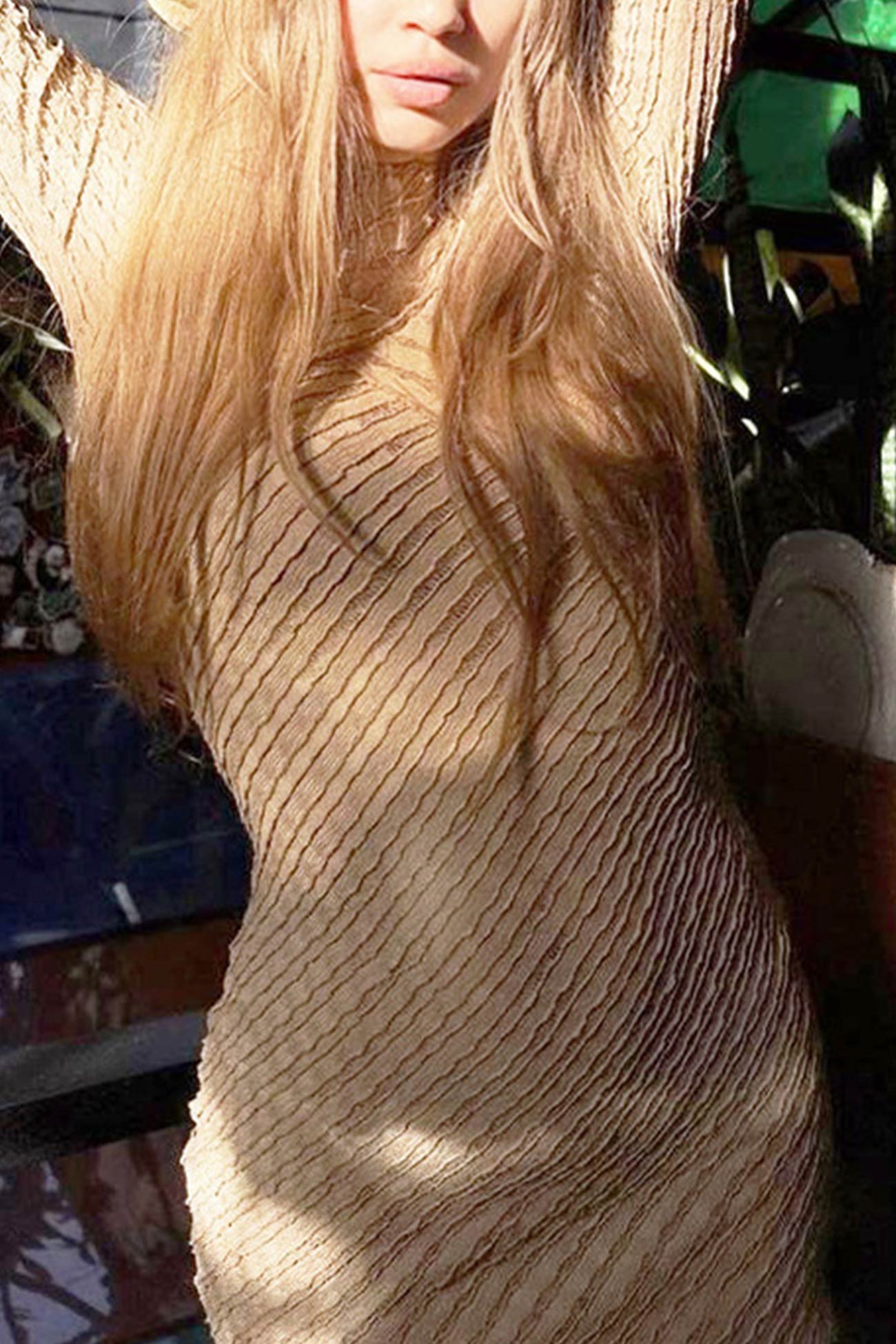 Gracefully Styled Dress for Any Occasion