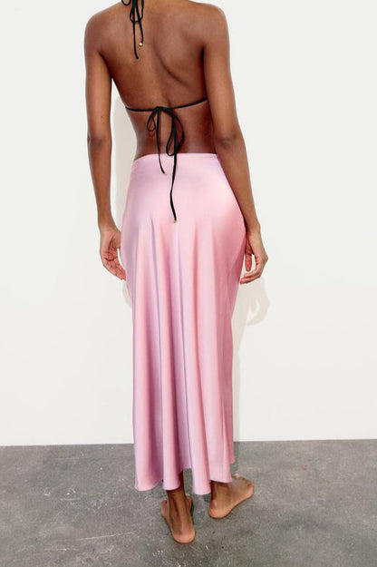 Gracefully Styled Garment for Any Occasion