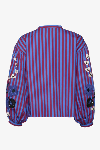 Beautifully Finished Blouse in a Timeless Design