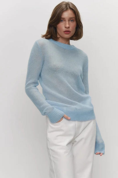 Beautifully Finished Top in a Timeless Design
