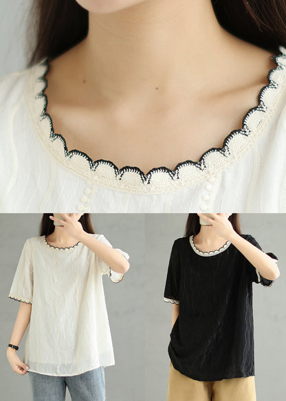 Well Tailored Top with a Graceful Silhouette