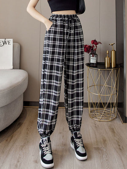 A Vintage Style Pants with Delicate Timeless Details
