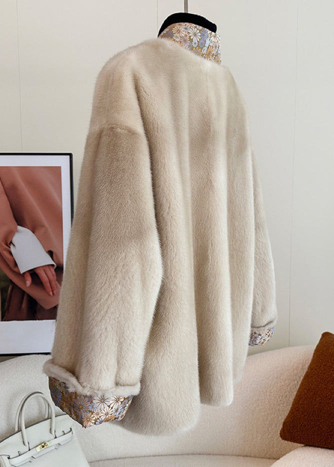 Gracefully Styled Coat for Any Occasion