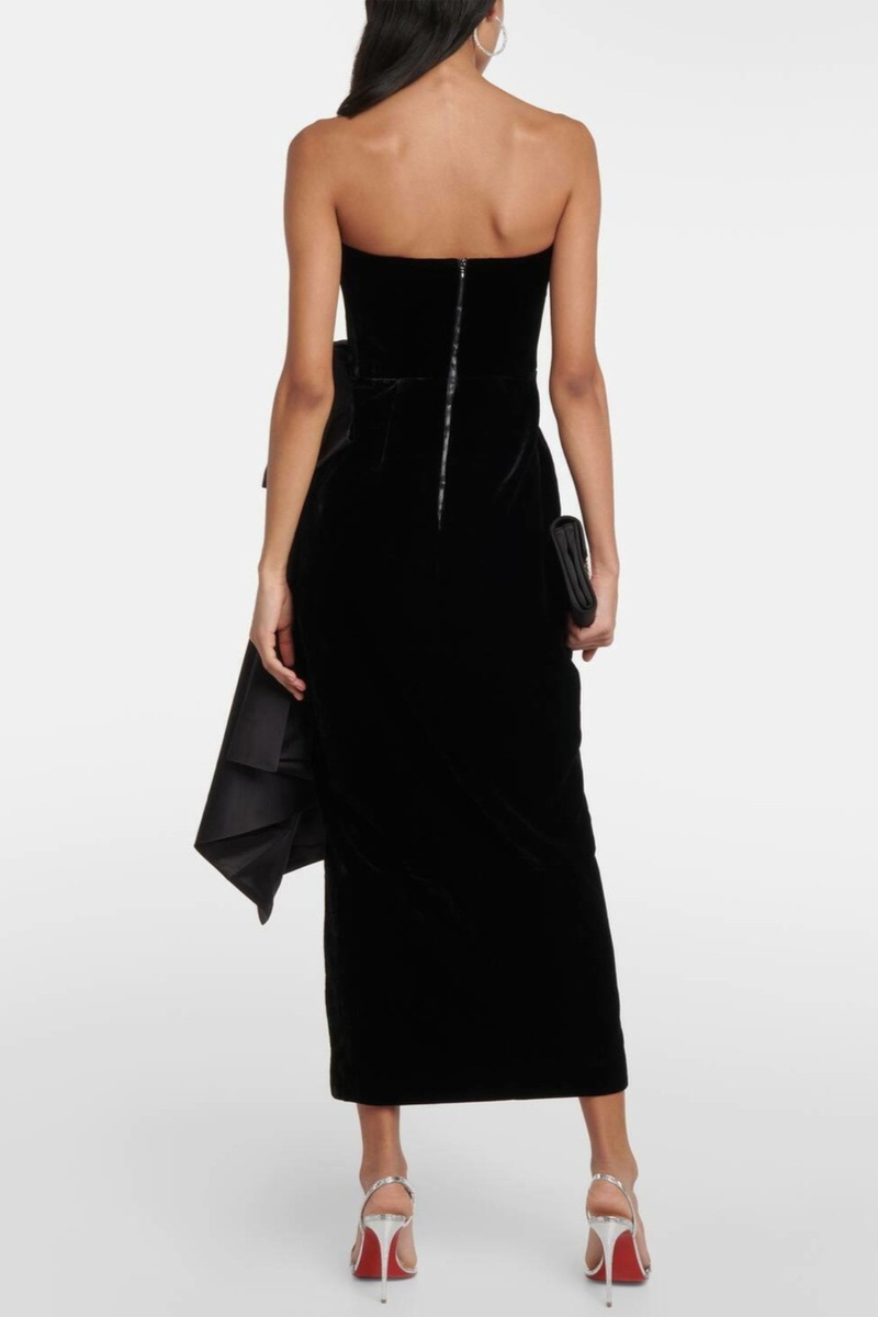 Gracefully Styled Dress for Any Occasion