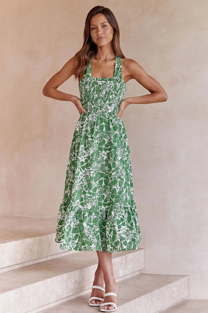 Sophisticated Dress with a Clean Classic Look