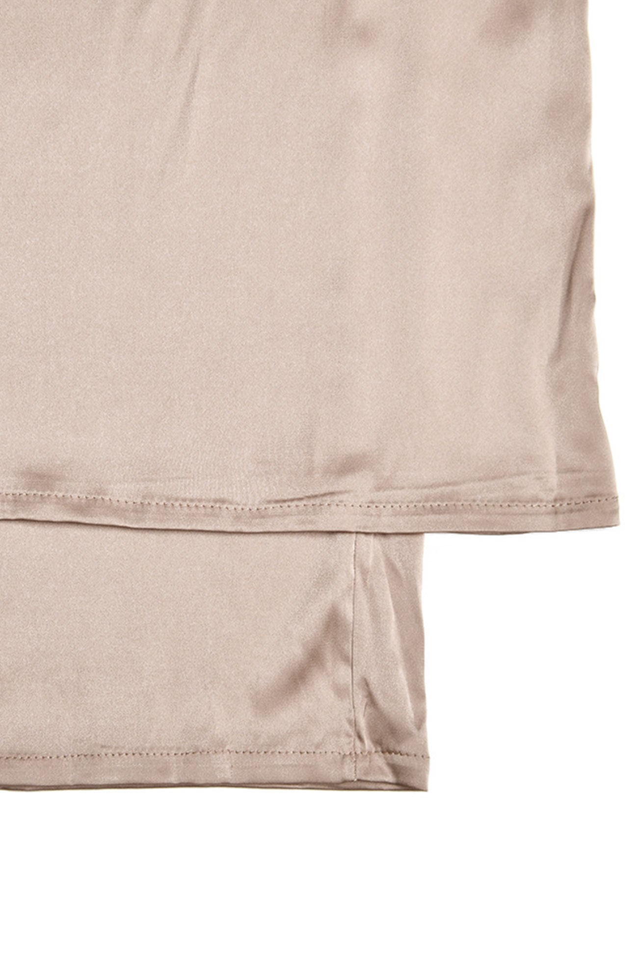 Gracefully Styled Garment for Any Occasion