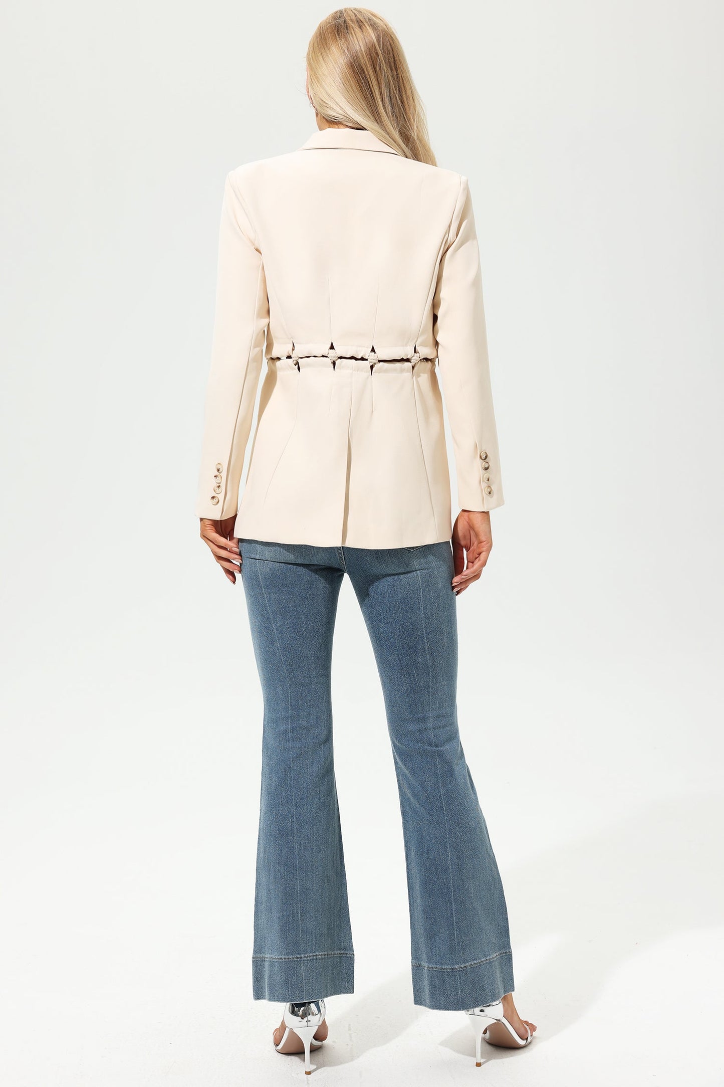 Polished Garment with an Effortless Classic Look