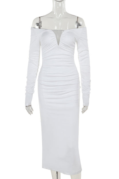 Beautifully Finished Dress in a Timeless Design