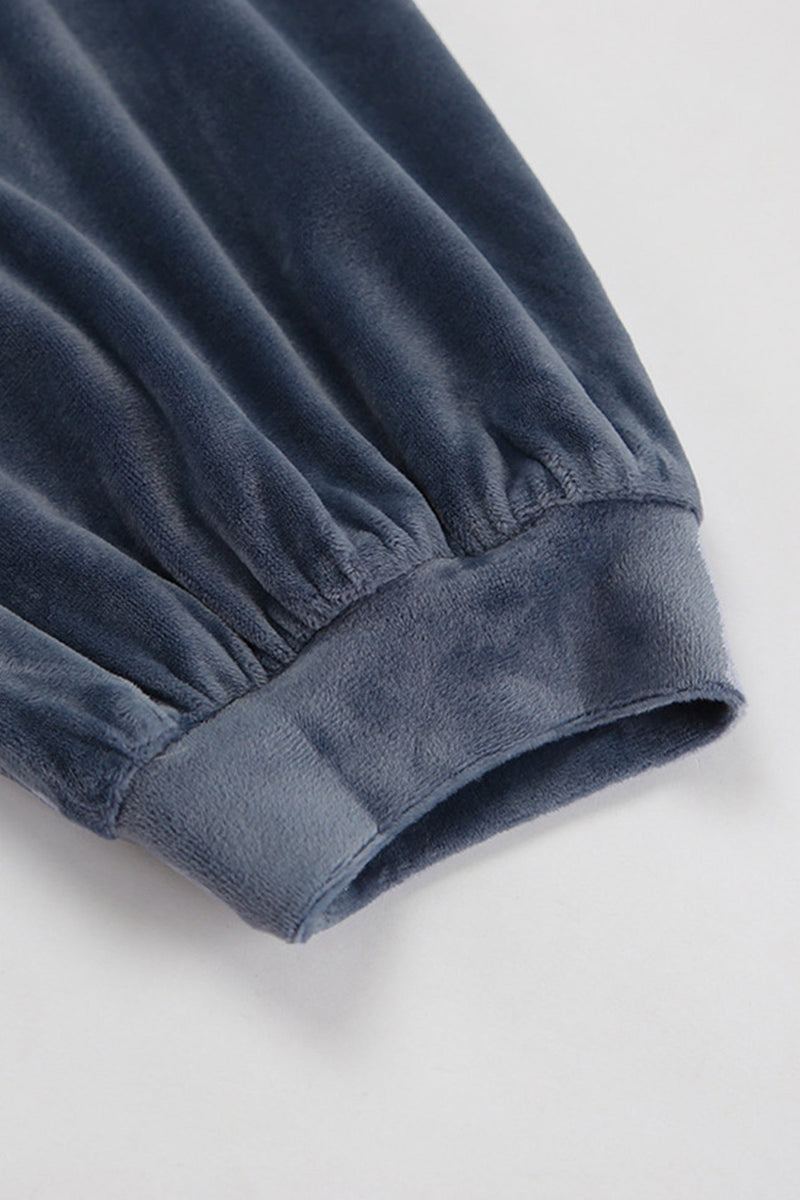 Beautifully Finished Top in a Timeless Design