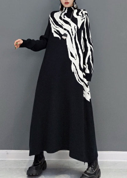 Well Tailored Sweater with a Graceful Silhouette