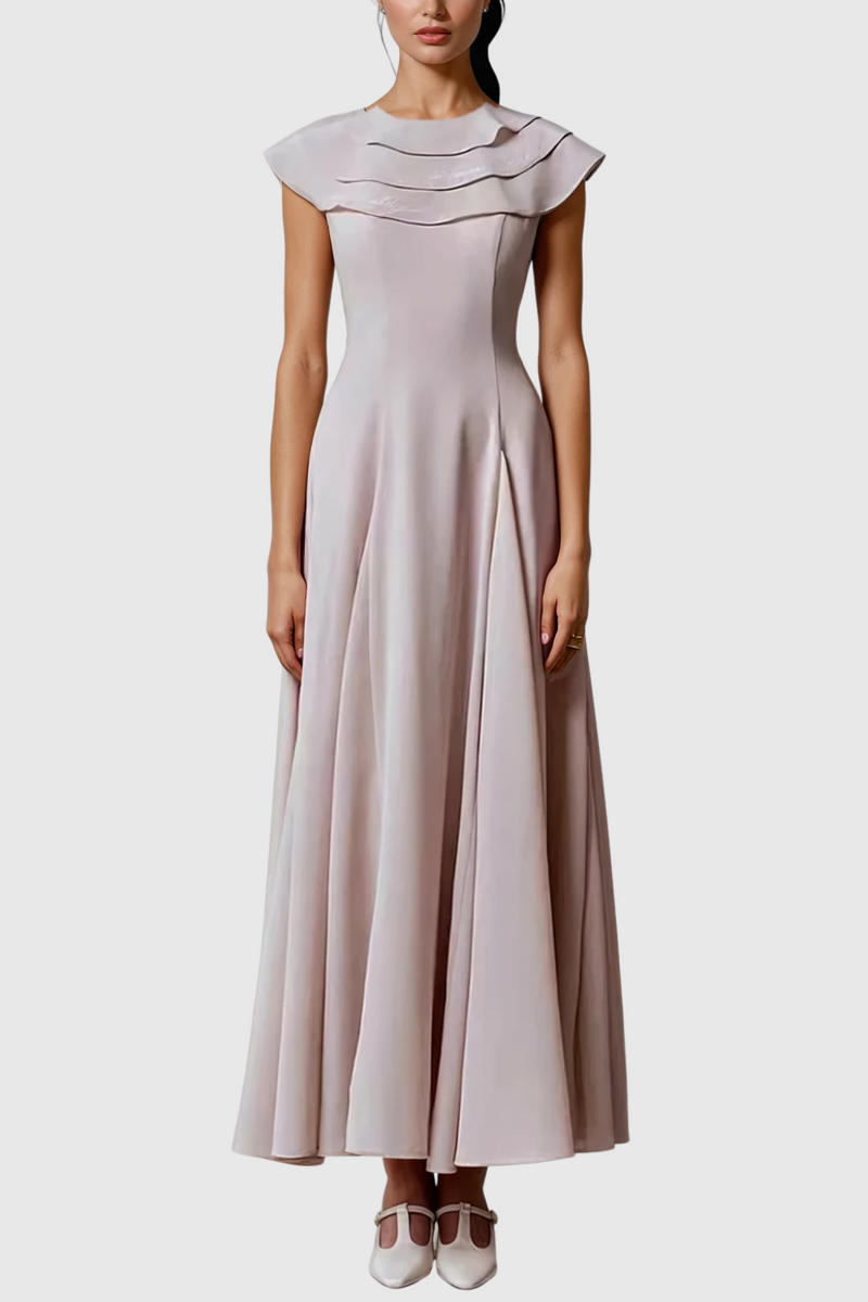 Effortlessly Elegant Dress with a Timeless Design