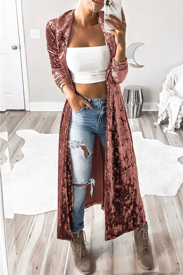 Well Tailored Garment with a Graceful Silhouette
