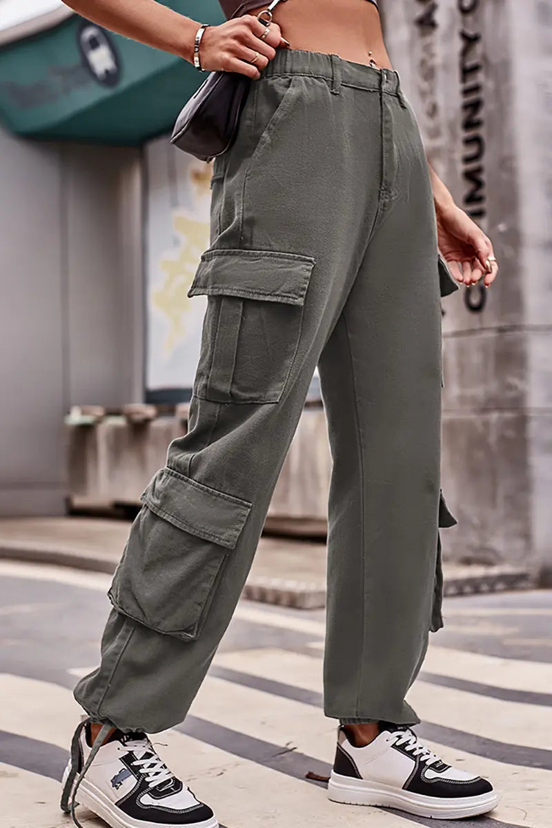 Classic Vintage Pants with a Flattering Fit