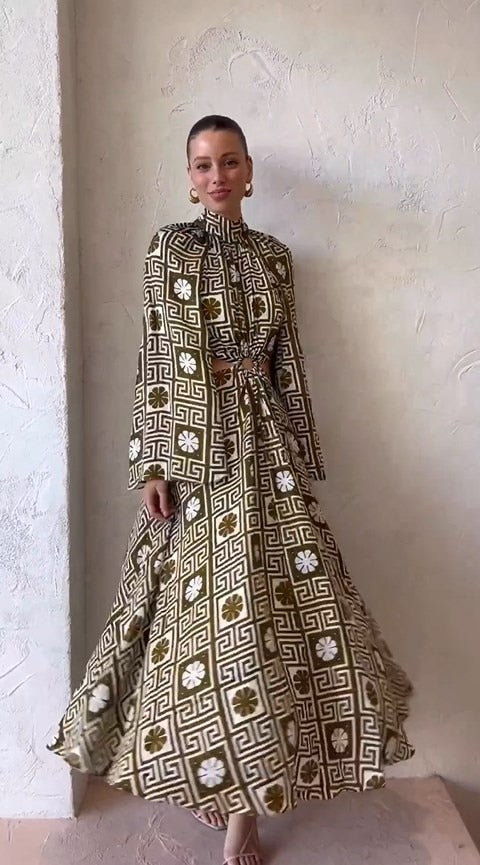 Beautifully Crafted Dress in a Classic Style