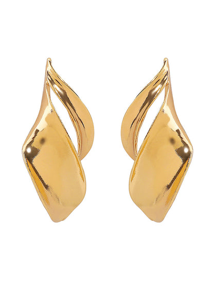 Gracefully Styled Garment for Any Occasion