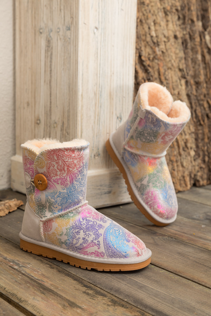Elegantly Styled Boots for Everyday Wear