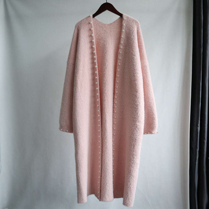 Well Tailored Cardigan with a Graceful Silhouette