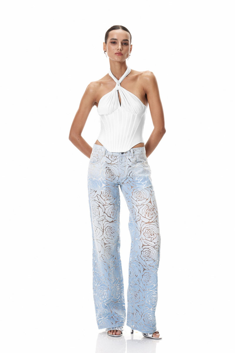 Well Tailored Top with a Graceful Silhouette