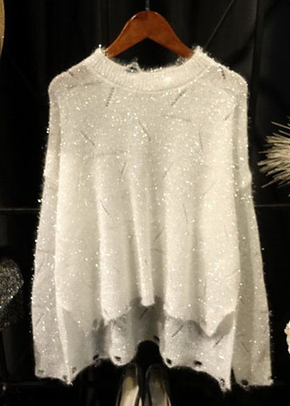 Effortlessly Elegant Top with a Timeless Design