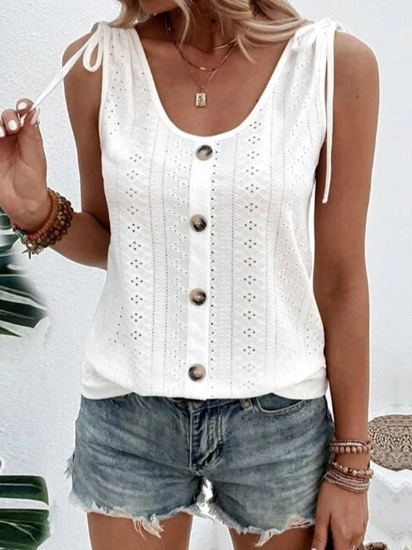 Polished Top with an Effortless Classic Look