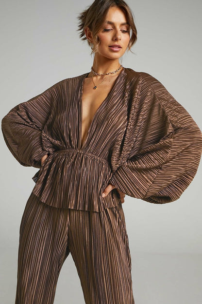 Well Tailored Garment with a Graceful Silhouette