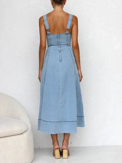 Sophisticated Dress with a Clean Classic Look