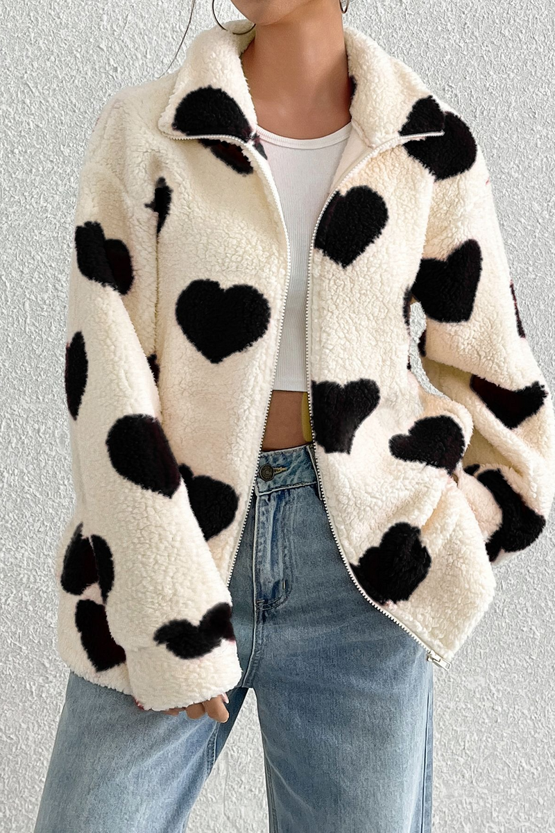 Beautifully Finished Coat in a Timeless Design