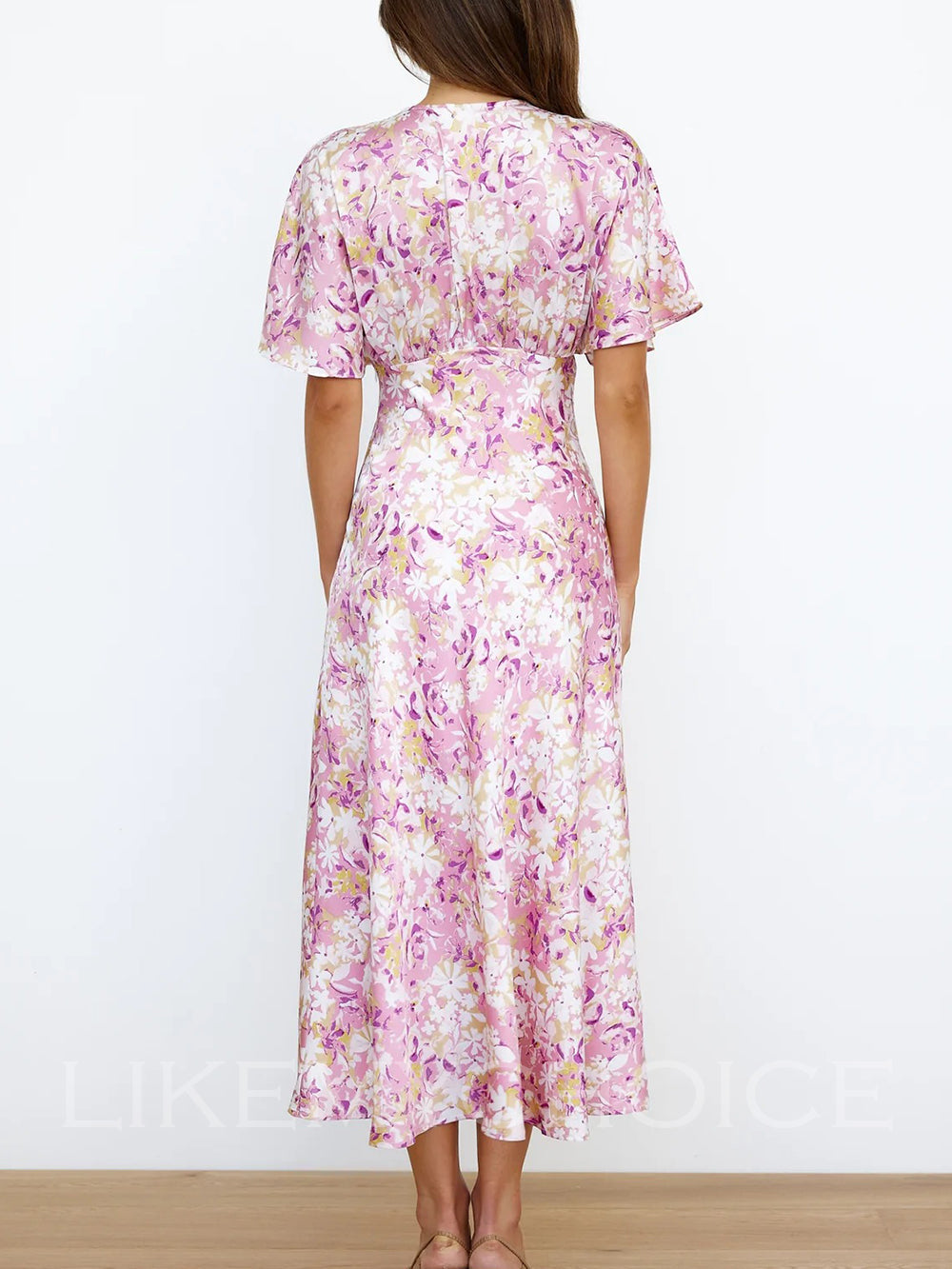 Classic Vintage & Enduringly Stylish Dress