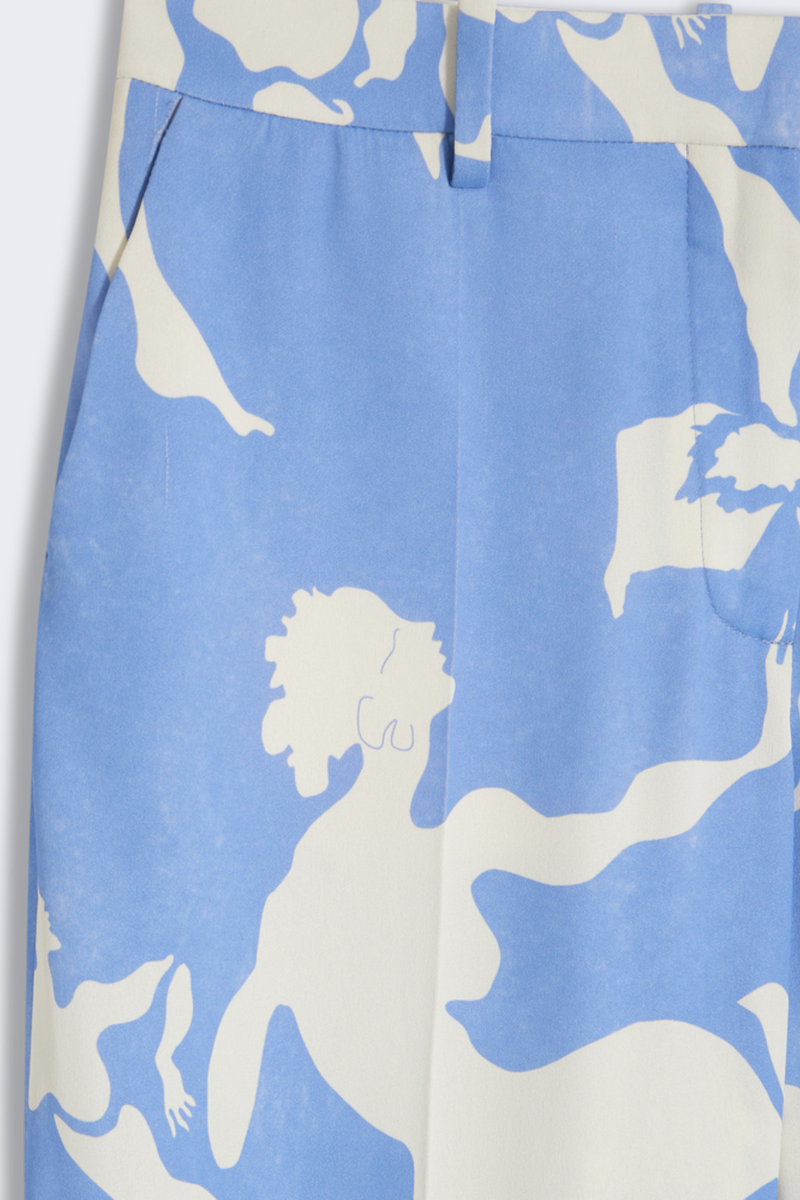 Beautifully Crafted Garment in a Classic Style
