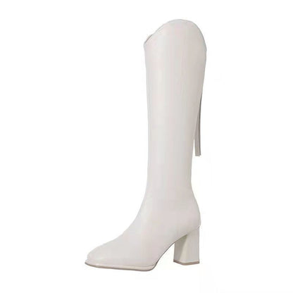Classic Vintage Boots with a Flattering Fit