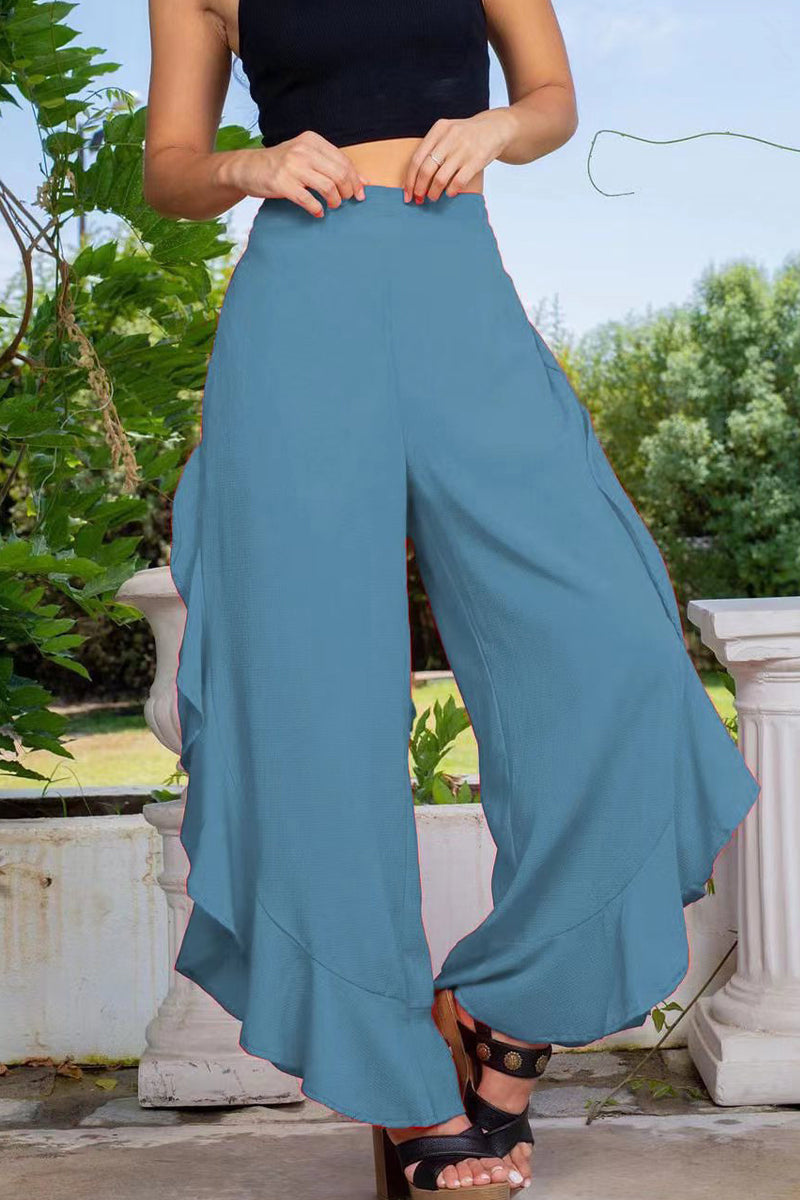 Effortlessly Elegant Garment with a Timeless Design