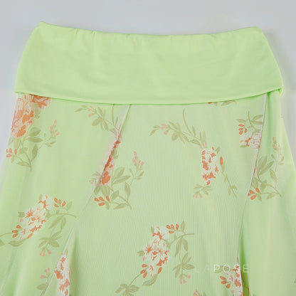 Effortlessly Elegant Garment with a Timeless Design