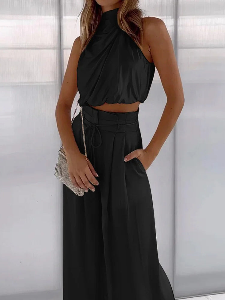 Sophisticated Garment with a Clean Classic Look