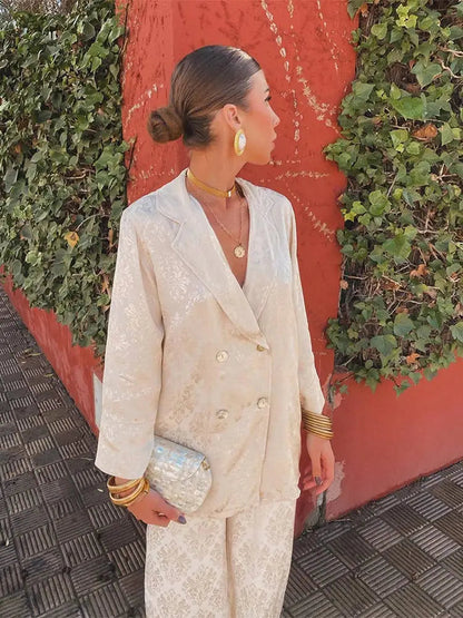 Classic Vintage & Enduringly Stylish Garment