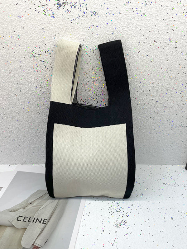 Elegantly Styled Bag for Everyday Wear