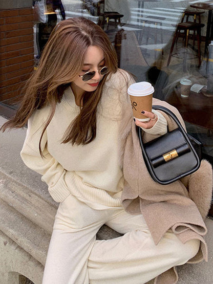 Elegantly Styled Sweater for Everyday Wear