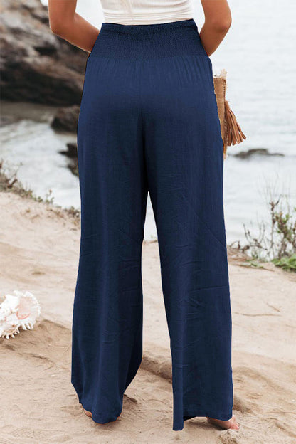 Effortlessly Elegant Garment with a Timeless Design