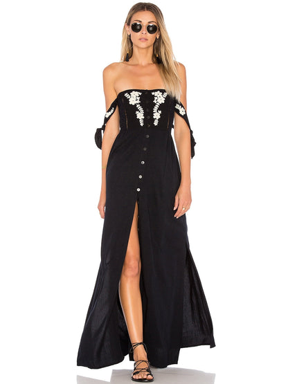 Beautifully Finished Dress in a Timeless Design