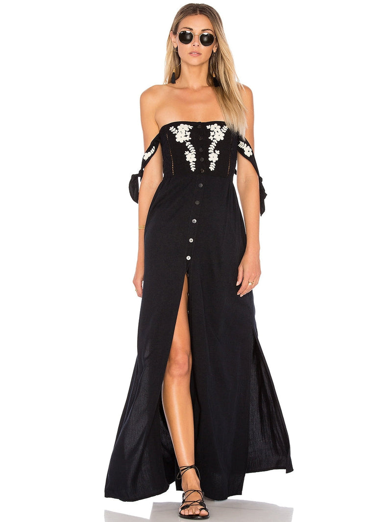 Beautifully Finished Dress in a Timeless Design