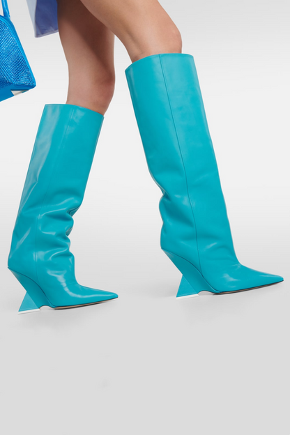 Beautifully Finished Boots in a Timeless Design