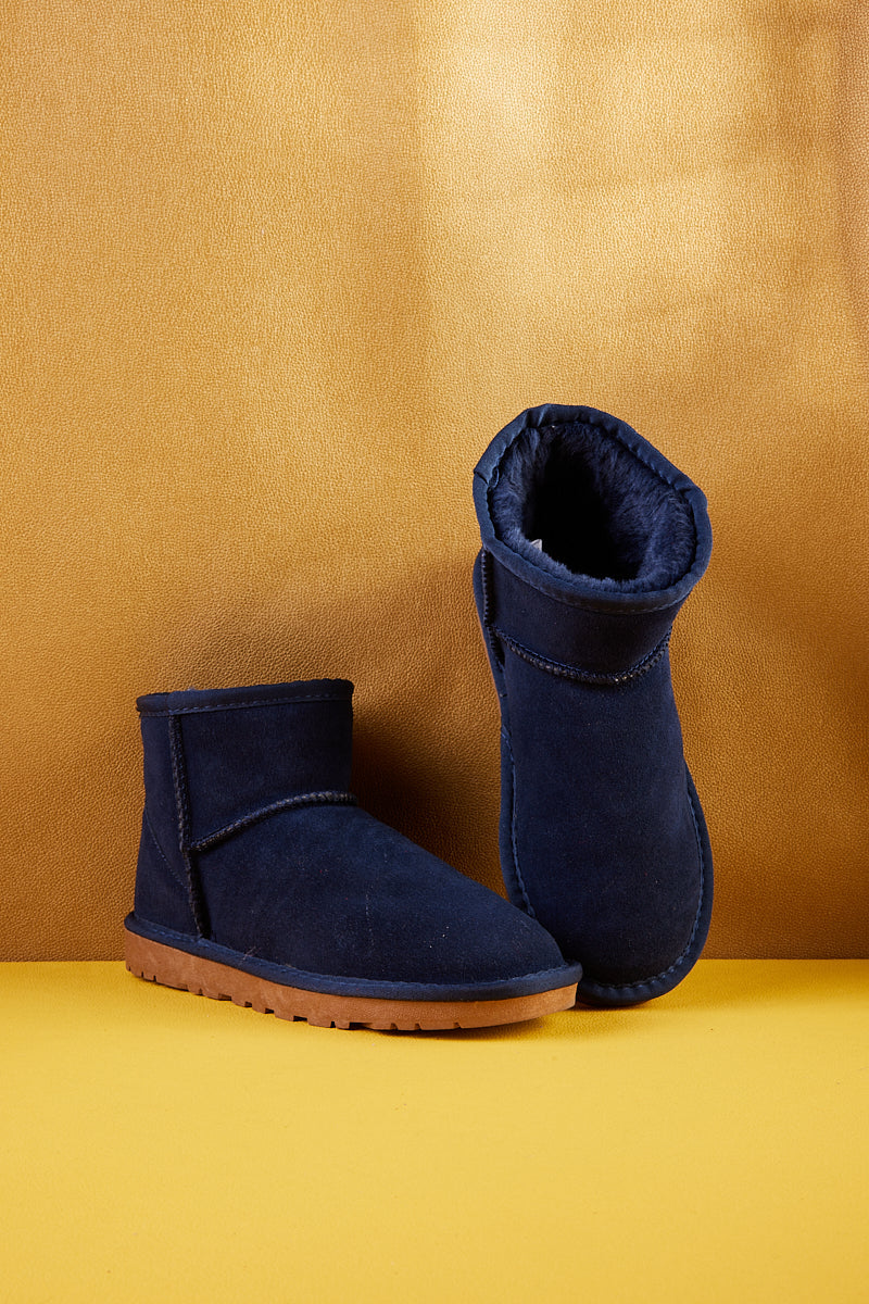 Beautifully Finished Boots in a Timeless Design